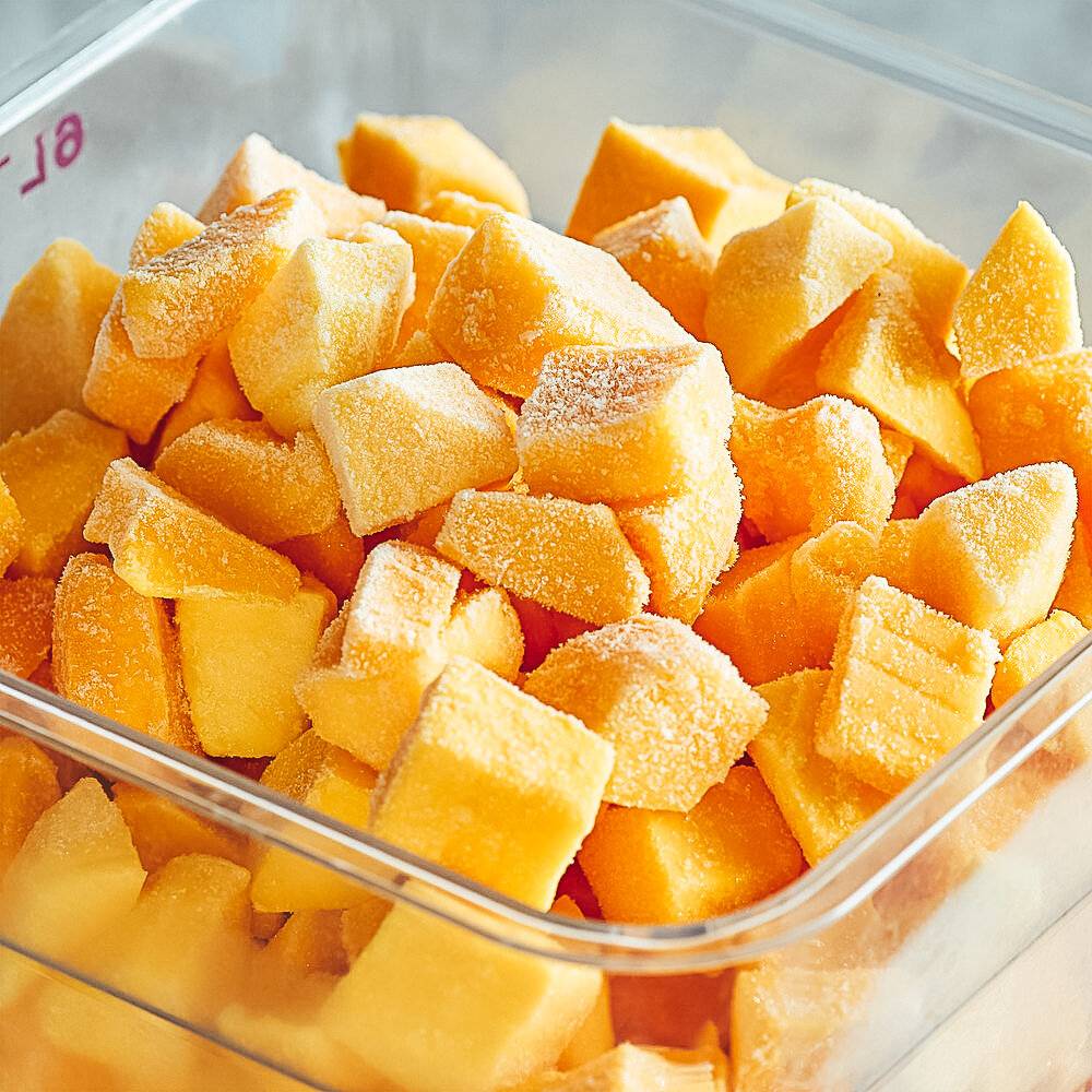 Freeze Mangoes to Use Off-Season